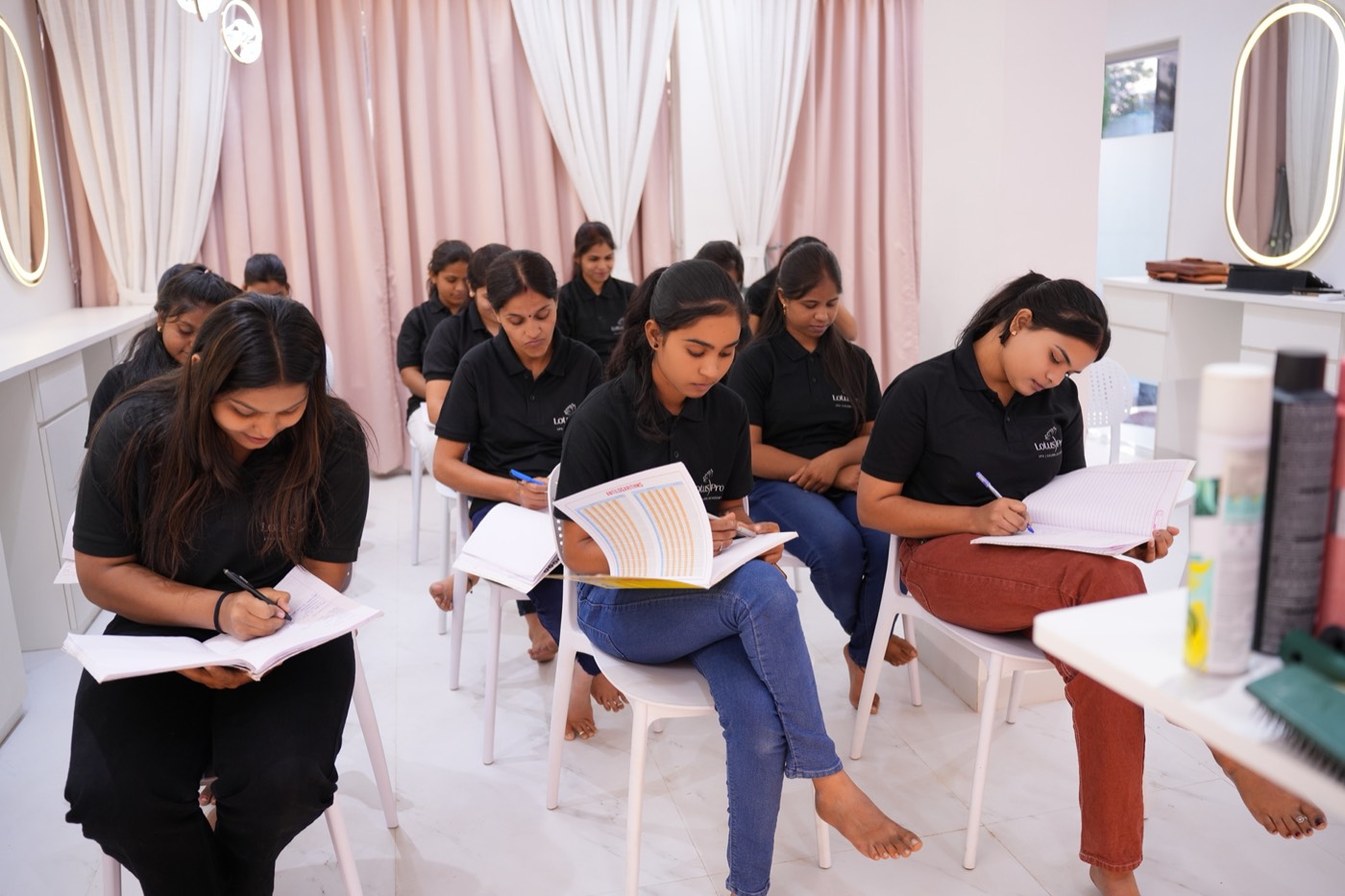 Lotus Pro Academy class